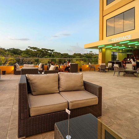 Comfort Inn & Suites Tobago Signal Hill Εξωτερικό φωτογραφία