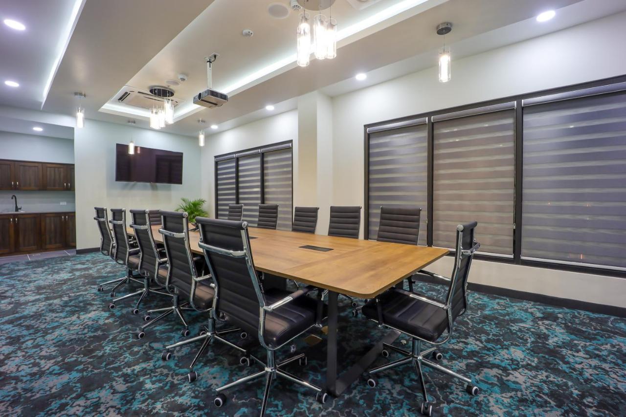 Comfort Inn & Suites Tobago Signal Hill Εξωτερικό φωτογραφία