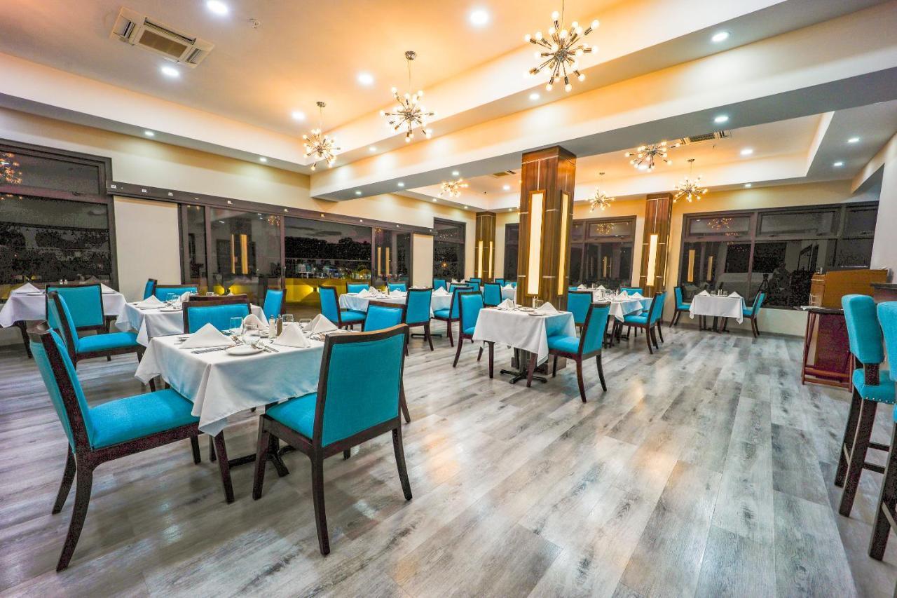 Comfort Inn & Suites Tobago Signal Hill Εξωτερικό φωτογραφία
