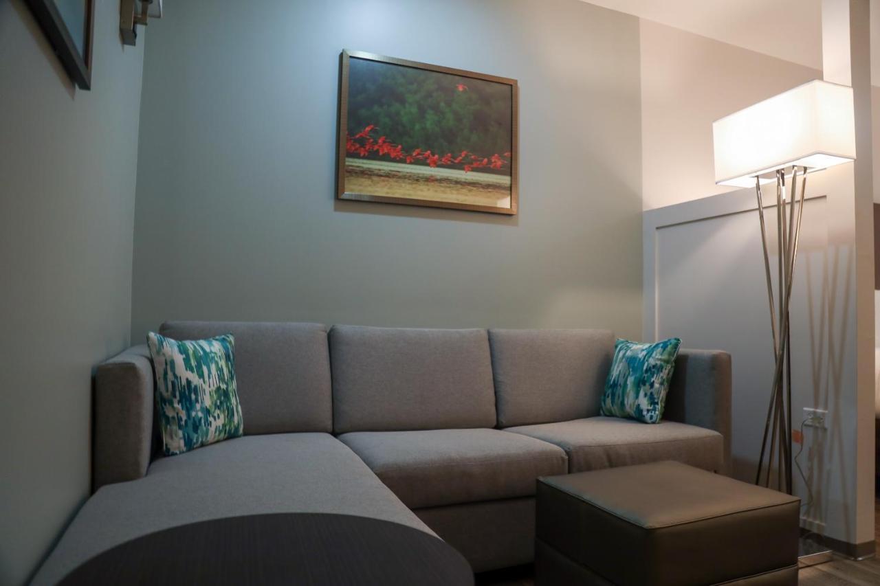 Comfort Inn & Suites Tobago Signal Hill Εξωτερικό φωτογραφία