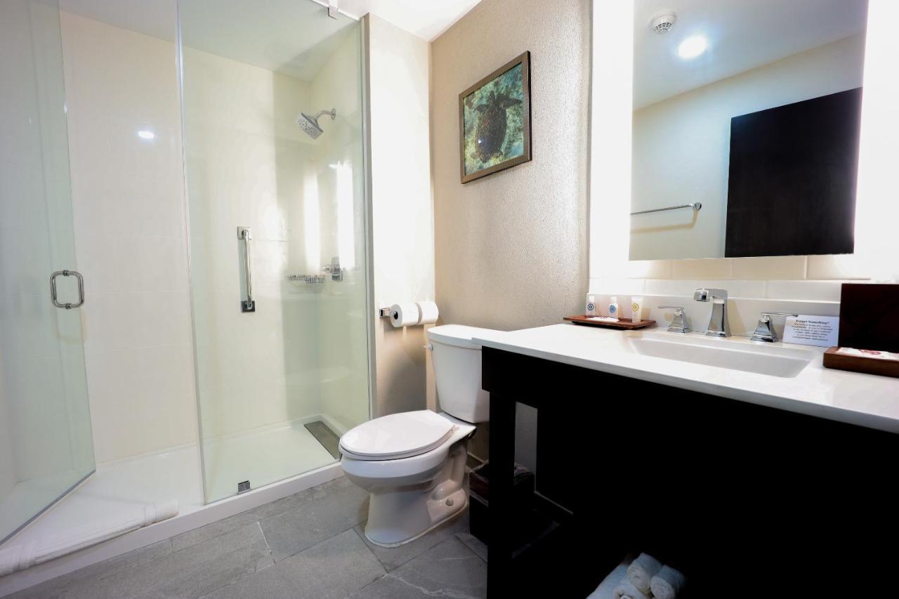 Comfort Inn & Suites Tobago Signal Hill Εξωτερικό φωτογραφία
