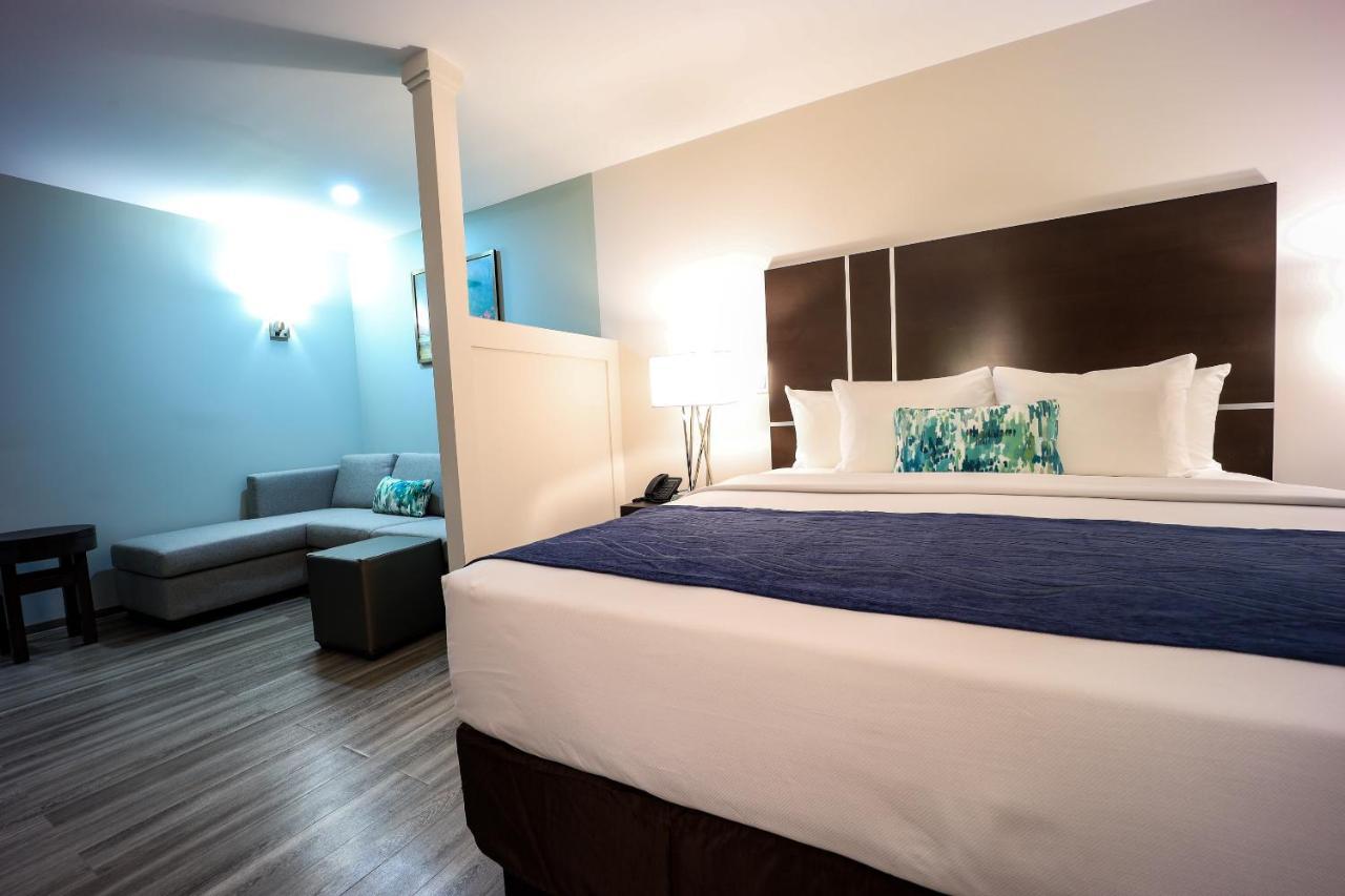 Comfort Inn & Suites Tobago Signal Hill Εξωτερικό φωτογραφία