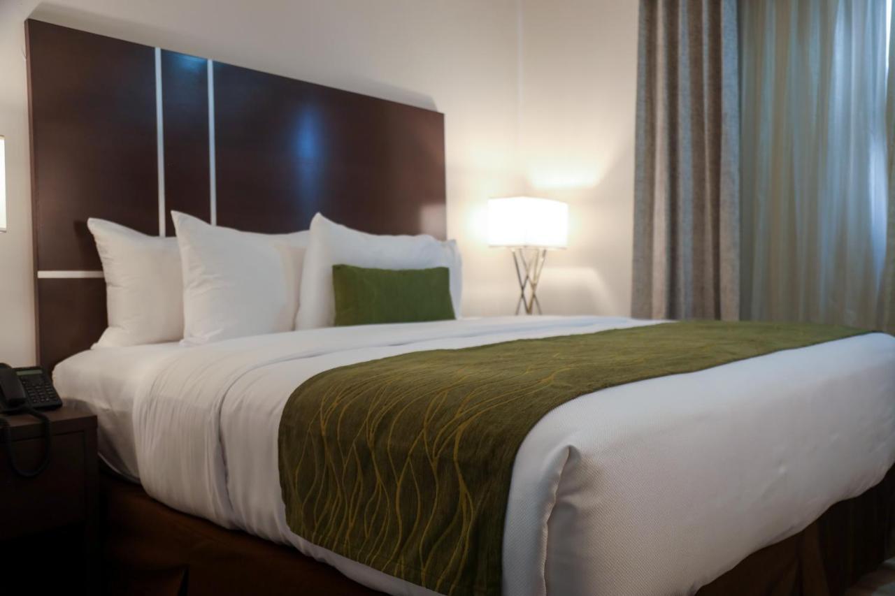 Comfort Inn & Suites Tobago Signal Hill Εξωτερικό φωτογραφία