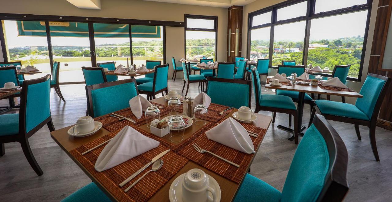 Comfort Inn & Suites Tobago Signal Hill Εξωτερικό φωτογραφία