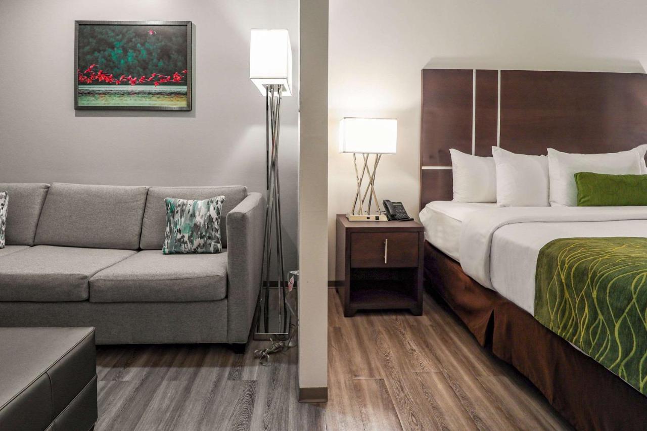 Comfort Inn & Suites Tobago Signal Hill Εξωτερικό φωτογραφία