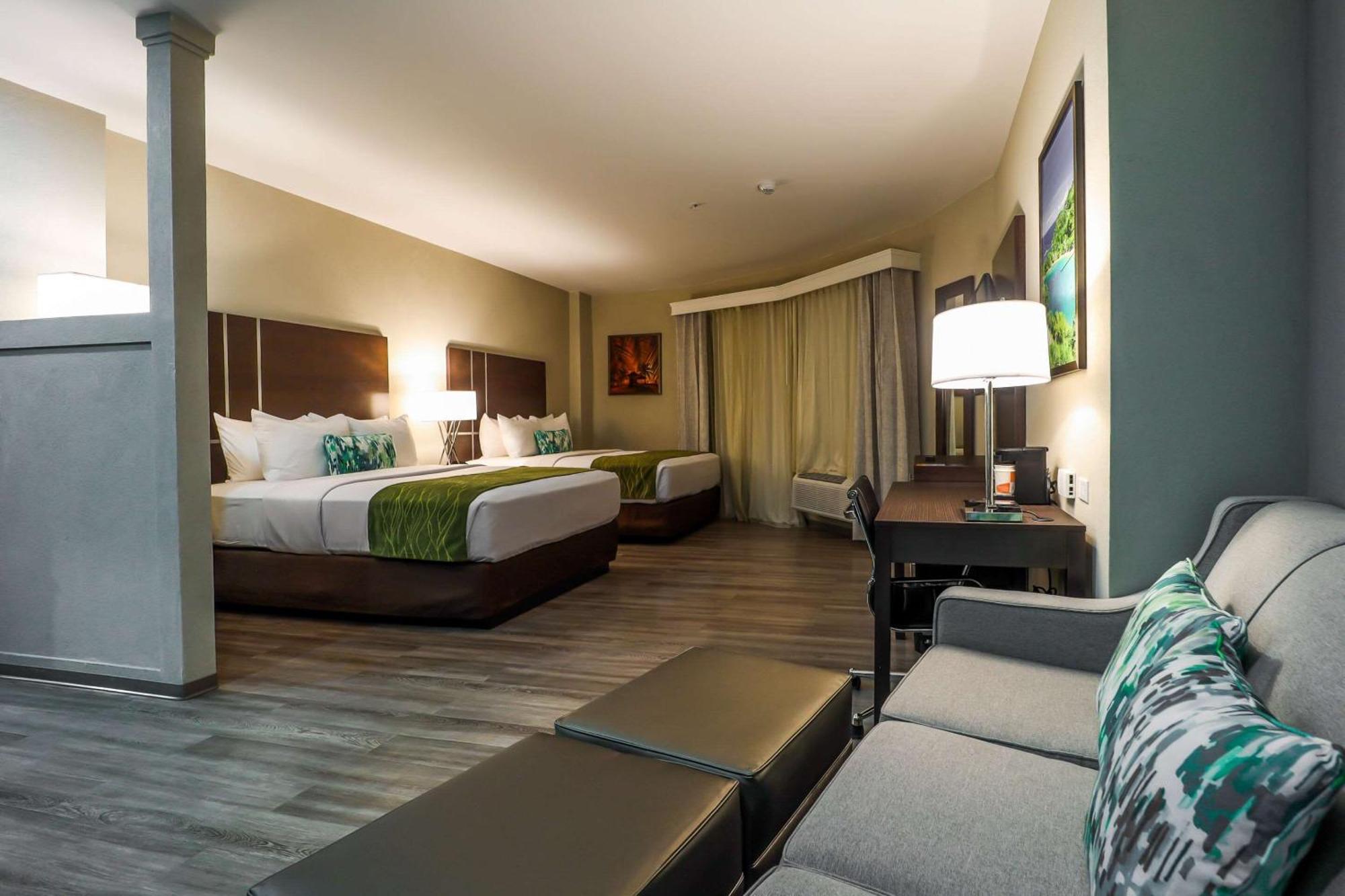 Comfort Inn & Suites Tobago Signal Hill Εξωτερικό φωτογραφία